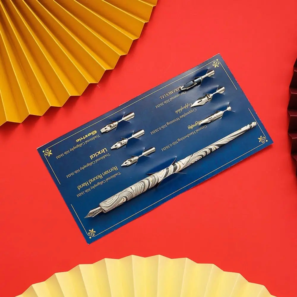 Set Profesional de Caligrafía y Dibujo – Pluma de Inmersión + 6 Plumillas Intercambiables